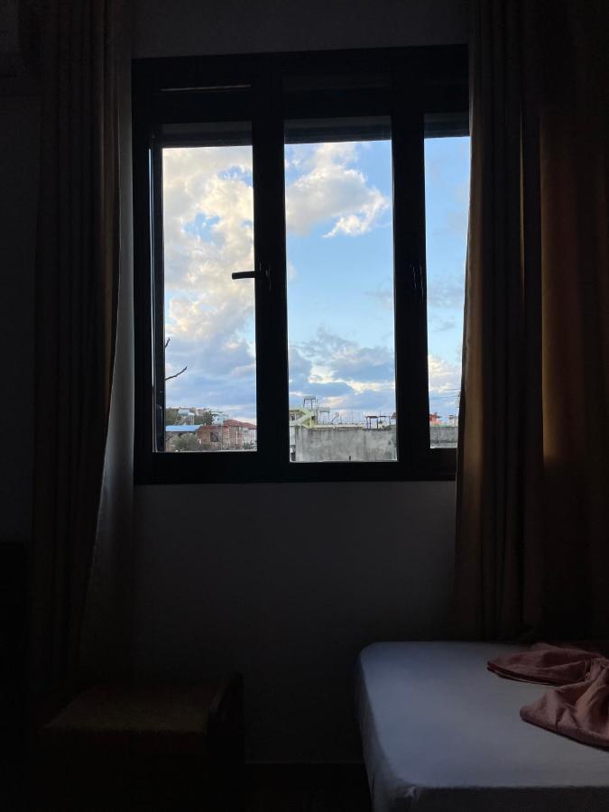 Vila Osmenaj Rent Room Or Apartment วญอเรอ ภายนอก รูปภาพ