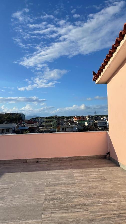 Vila Osmenaj Rent Room Or Apartment วญอเรอ ภายนอก รูปภาพ